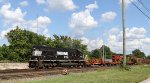 NS 2502 leads train 94Q at D&S Junction